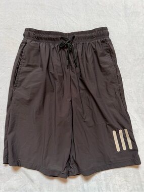 Men's Small Dark Grey Performance Athletic Activewear Lightweight Gym Shorts